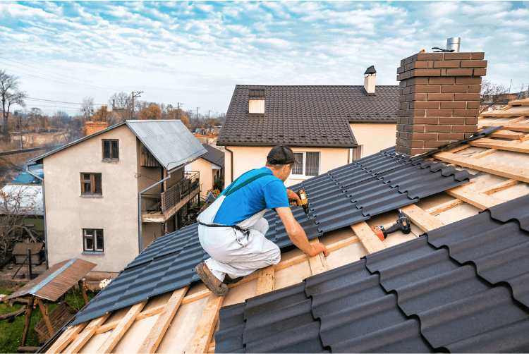 Roof Installation in Kelowna Experts Installing Metal Roof in Kelowna